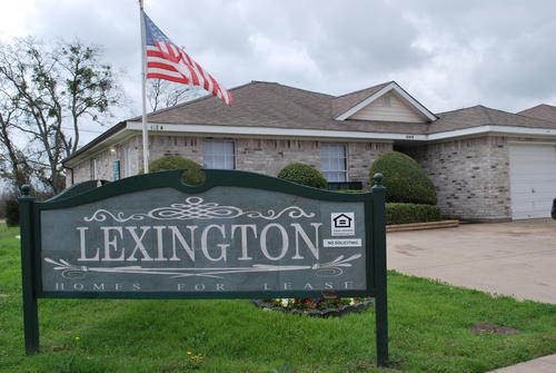 Lexington Arms Apartments